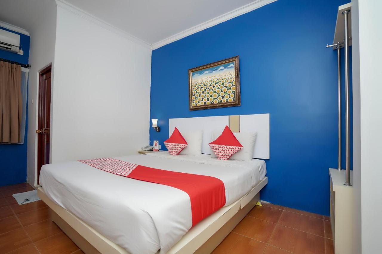 Oyo 575 Blessing Hotel Palembang Eksteriør bilde